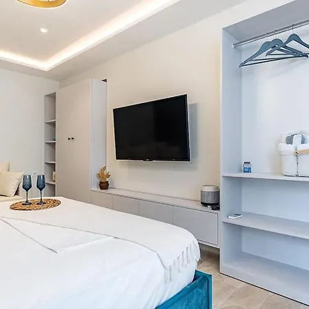New* Chic Apartment- Heart Of The Center Of Apartment *